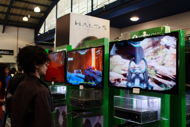 Lounge for Some Video Games at Dallas International Airport | Shutterstock