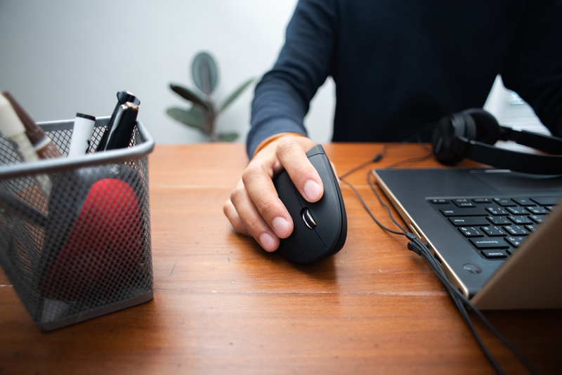 The Ergonomic Mouse That Eases Tension  | Shutterstock