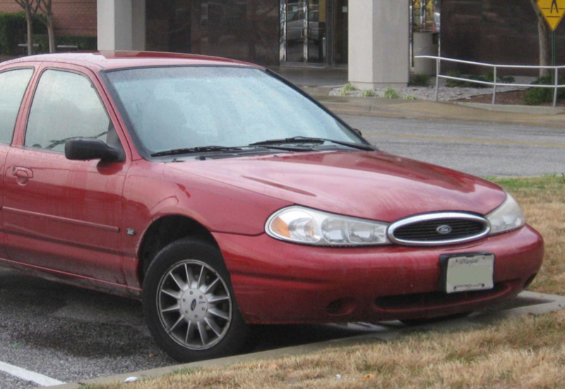 1998 Ford Contour SVT | Alamy Stock Photo