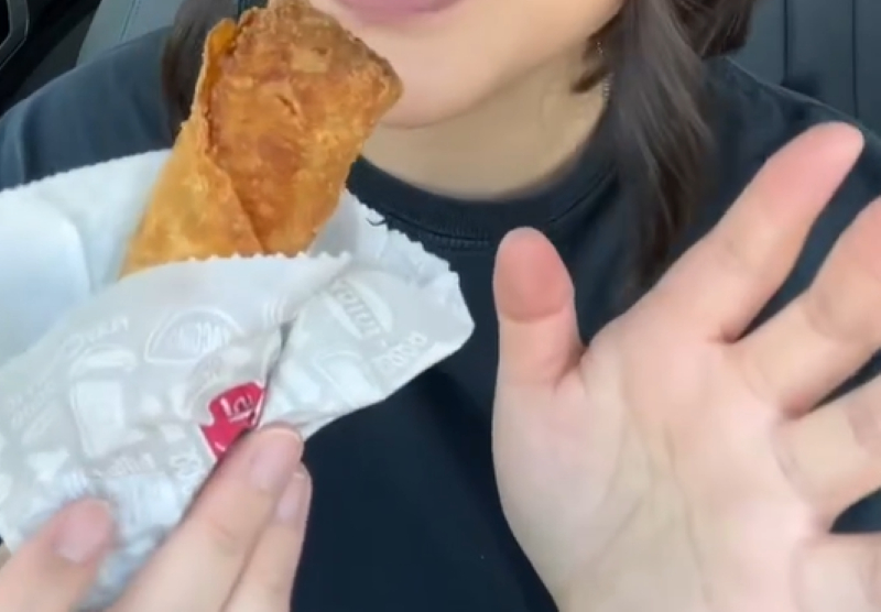 Jack in the Box: Egg rolls | Instagram/@trinhdoesthings