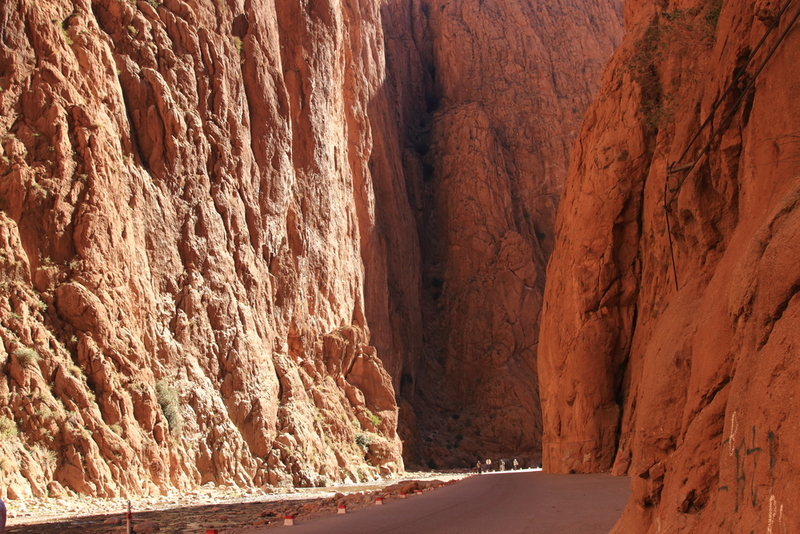 Explore Huge Rocks | Shutterstock