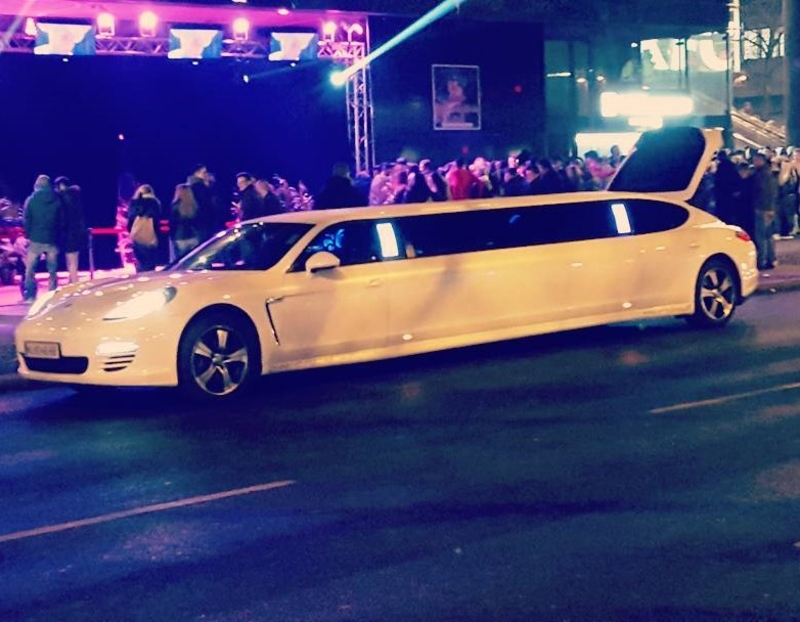 Porsche Panamera Limo | Instagram/@darthcookie1337