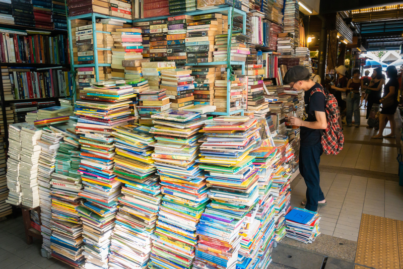 College Textbooks | Shutterstock Photo by kasarp studio