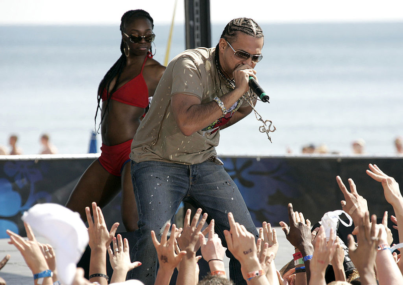 Sean Paul Lights Up the Crowd – 2006 | Getty Images Photo by Jean Baptiste Lacroix/WireImage